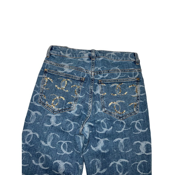 Chanel 23B Runway Light Blue Denim White CC Printed Logo Sequin Skinny Jeans 38 - Picture 15 of 16